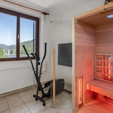 Beautiful In With 5 Bedrooms, Wifi&sauna Ferienhaus