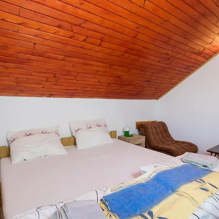 Beautiful In With 5 Bedrooms, Wifi&sauna Ferienhaus