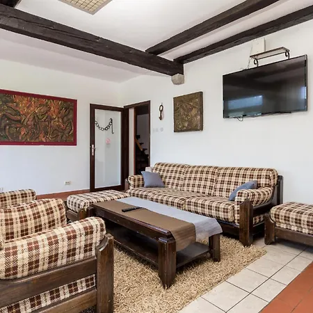 Beautiful In With 5 Bedrooms, Wifi&sauna Ferienhaus *