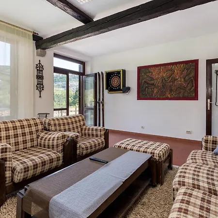 Beautiful In With 5 Bedrooms, Wifi&sauna Ferienhaus *