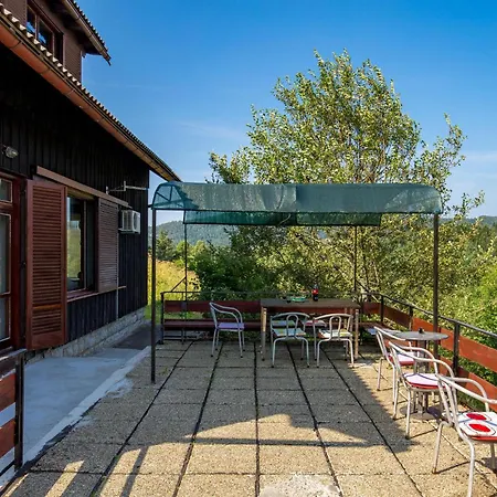 Ferienhaus Beautiful In With 5 Bedrooms, Wifi&sauna Fužine