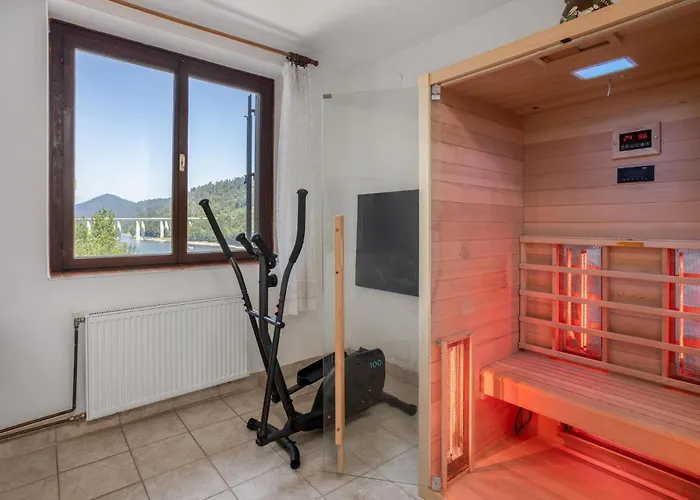 Beautiful In With Sauna بيت للعطل